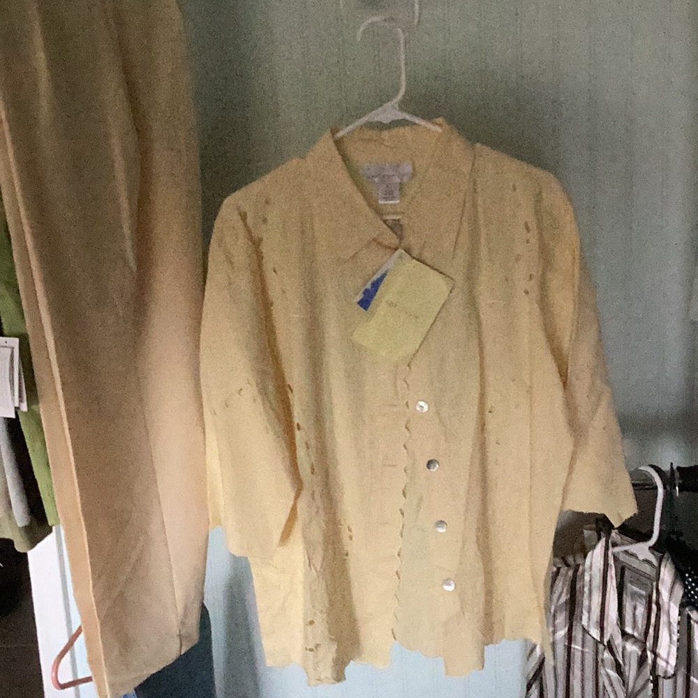 Susan Graver Light yellow Blouse with Button Detail